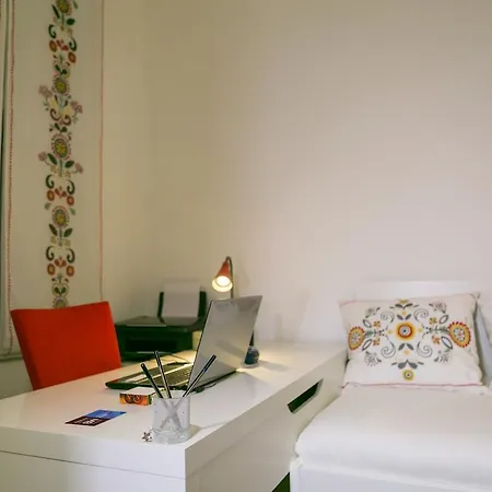So Far So Homely * 리스본